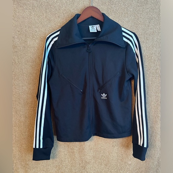 Adidas Originals Women’s Adicolor Classic Track Jacket size Medium - Picture 11 of 11